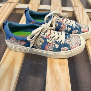 Cariuma OCA Low Blue and Pink Floral Canvas Sneakers MFA Boston Collaboration